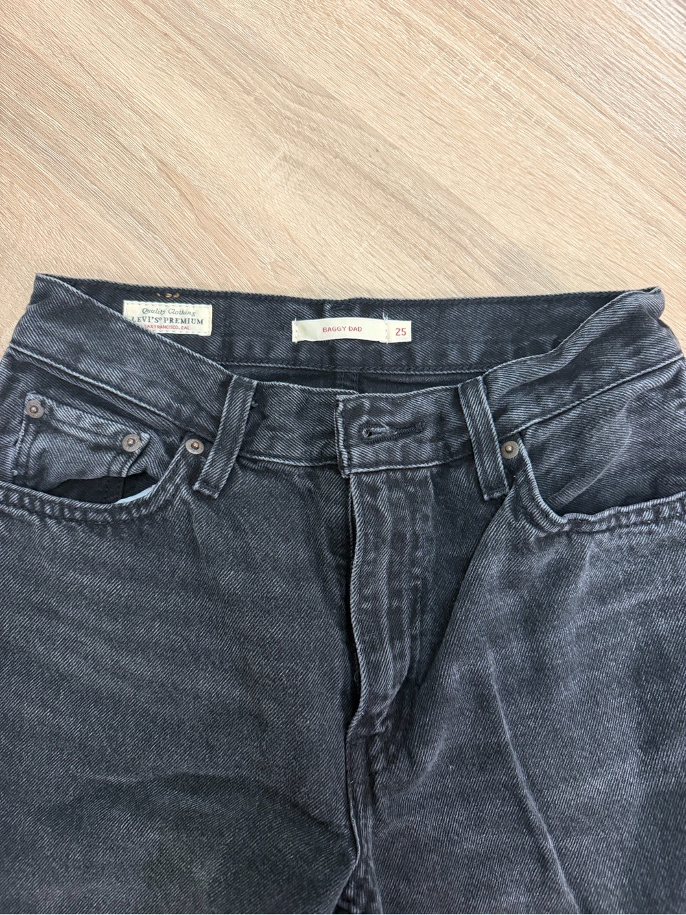 Levi's Baggy Dad Jeans in Washed Black